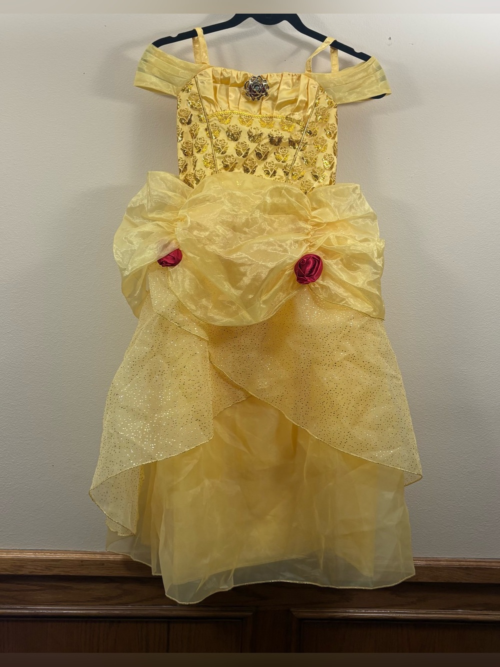 Castle collection Belle Deluxe Princess Costume Dress 9/10 Beauty & Beast Gown